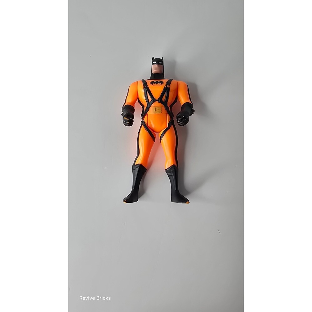 Vintage Kenner 1993 DC Comics Batman Orange Suit 4.75" Action Figure Collectible